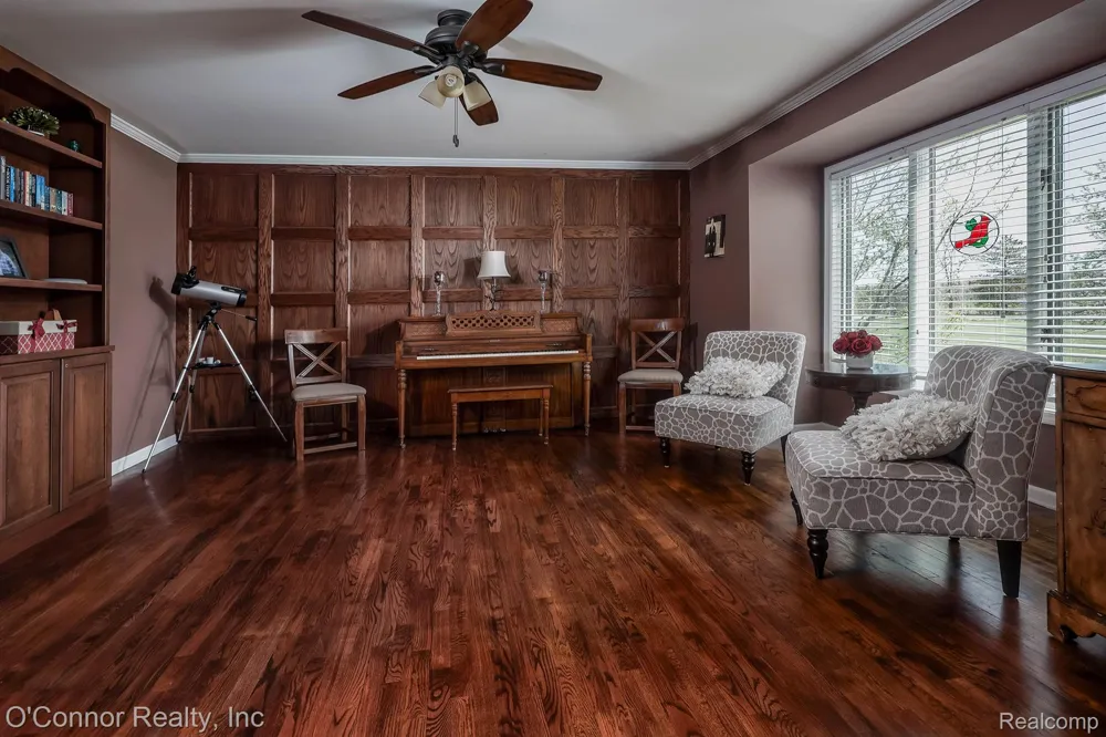 7978 Frith Road Columbus Township, MI 48063