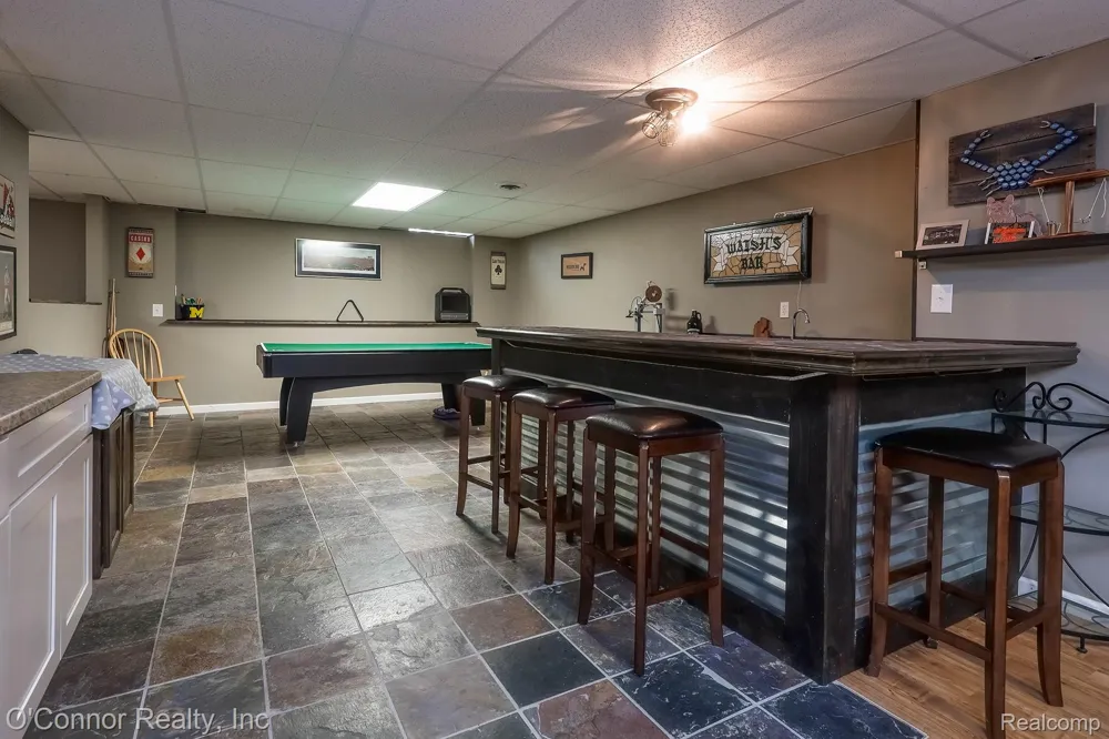 7978 Frith Road Columbus Township, MI 48063