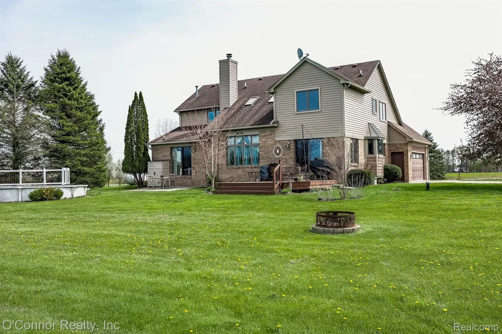 7978 Frith Road Columbus Township, MI 48063