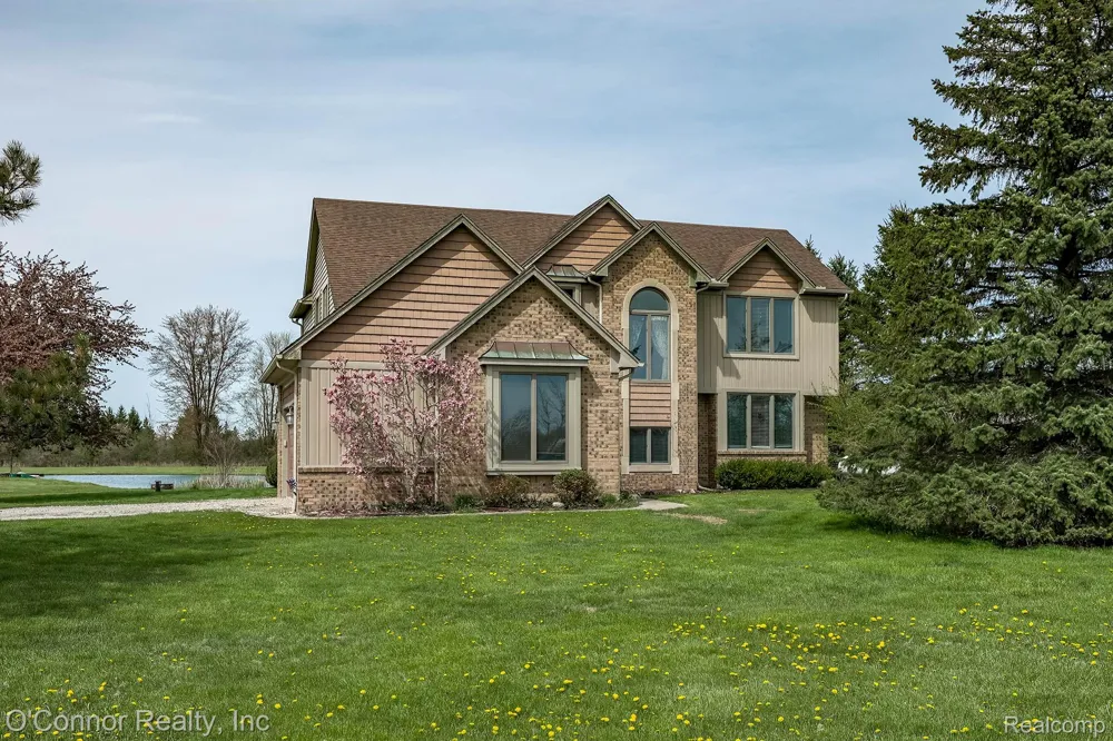 7978 Frith Road Columbus Township, MI 48063