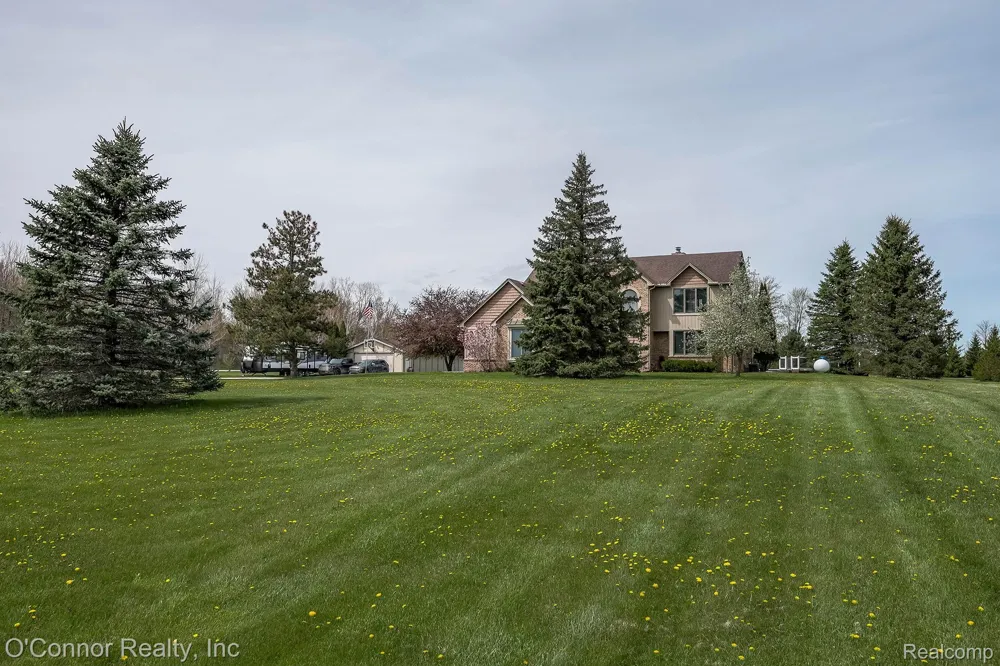 7978 Frith Road Columbus Township, MI 48063