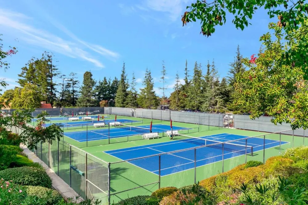 7402 Via Calzada San Jose, CA 95135