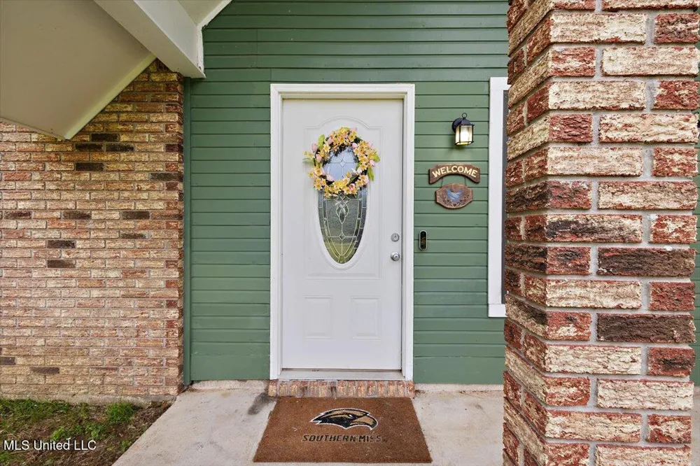 147 Wolverton Drive Magee, MS 39111