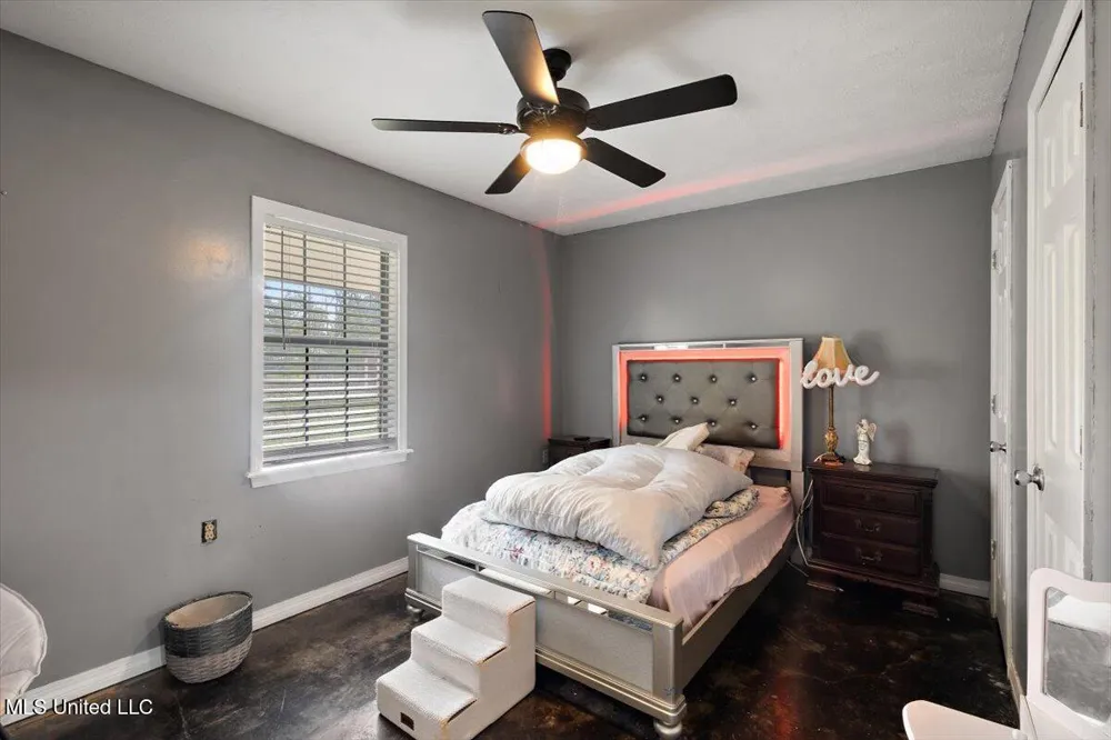 147 Wolverton Drive Magee, MS 39111