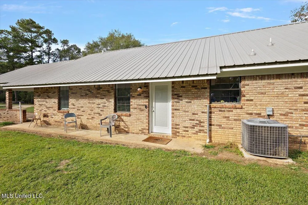 147 Wolverton Drive Magee, MS 39111