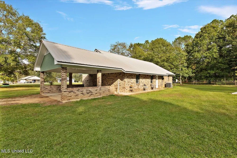 147 Wolverton Drive Magee, MS 39111