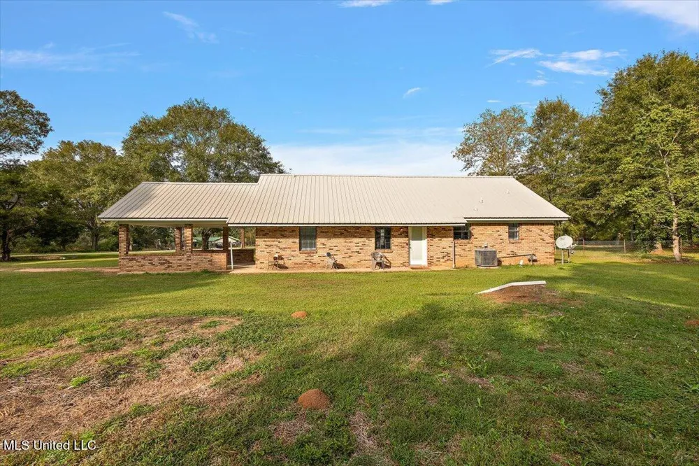 147 Wolverton Drive Magee, MS 39111