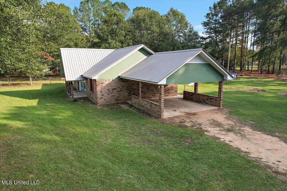147 Wolverton Drive Magee, MS 39111