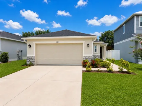 1084 PAPAYA CIRCLE