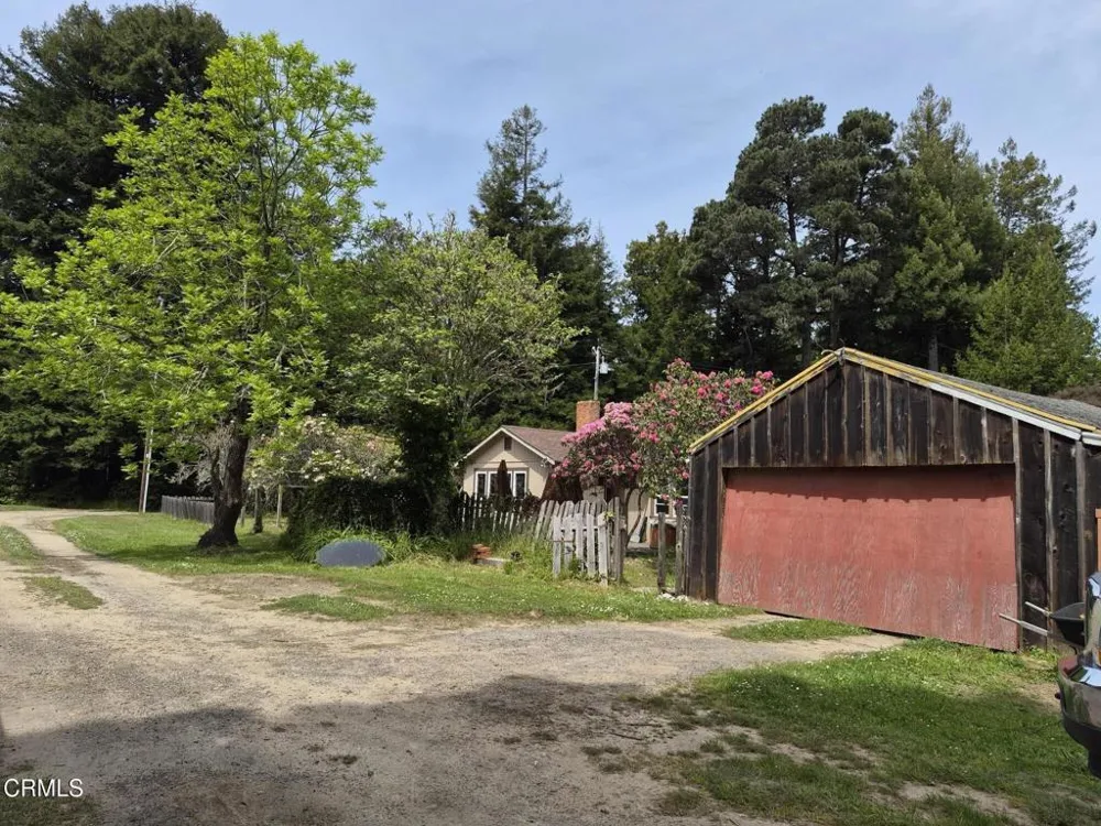 20301 Lyta Way Fort Bragg, CA 95437