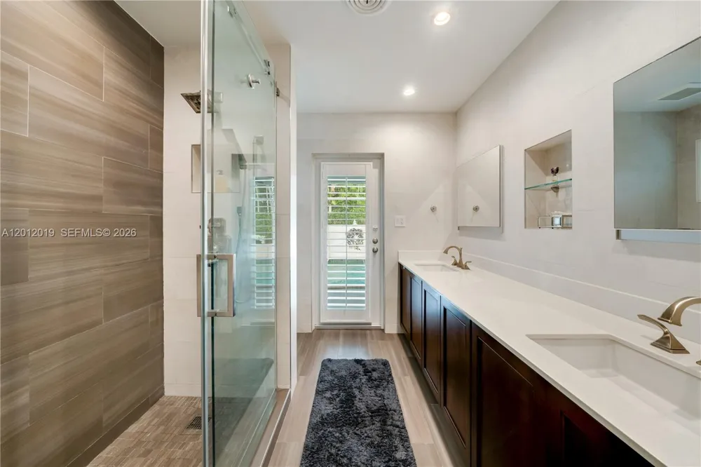 13401 SW 74th Ave Pinecrest, FL 33156