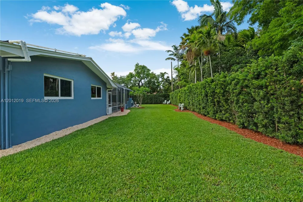 13401 SW 74th Ave Pinecrest, FL 33156