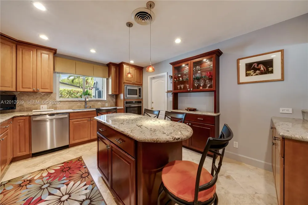 13401 SW 74th Ave Pinecrest, FL 33156