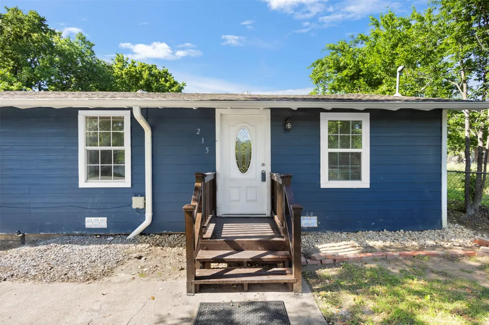 215 E 3rd Street Ferris, TX 75125