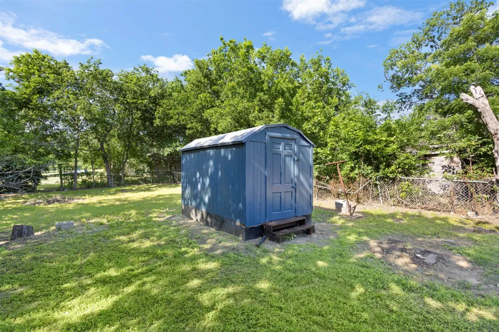 215 E 3rd Street Ferris, TX 75125