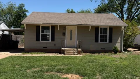 513 W Inwood Drive