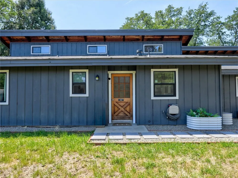 45744 Oakview Oakhurst, CA 93644
