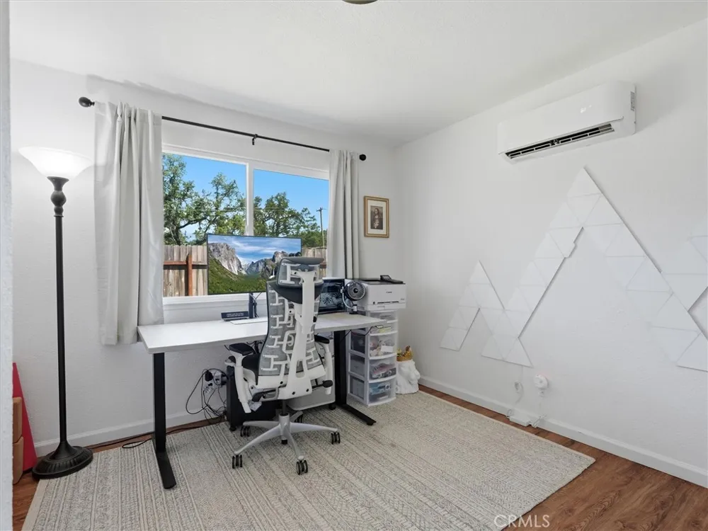 45744 Oakview Oakhurst, CA 93644