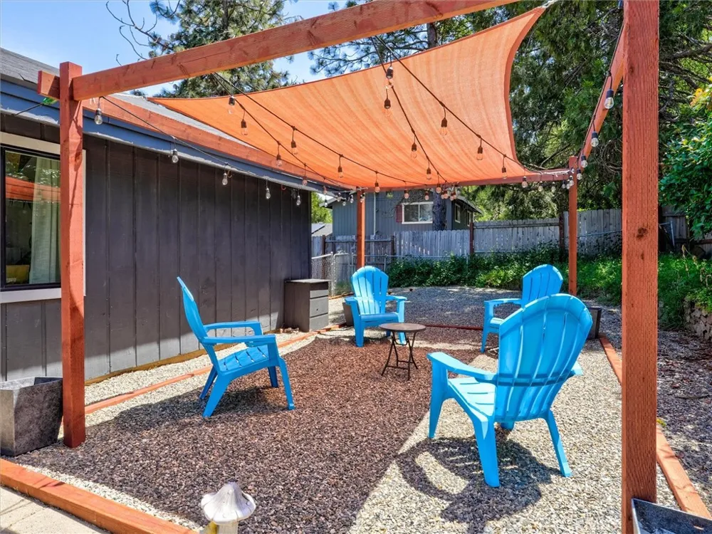 45744 Oakview Oakhurst, CA 93644