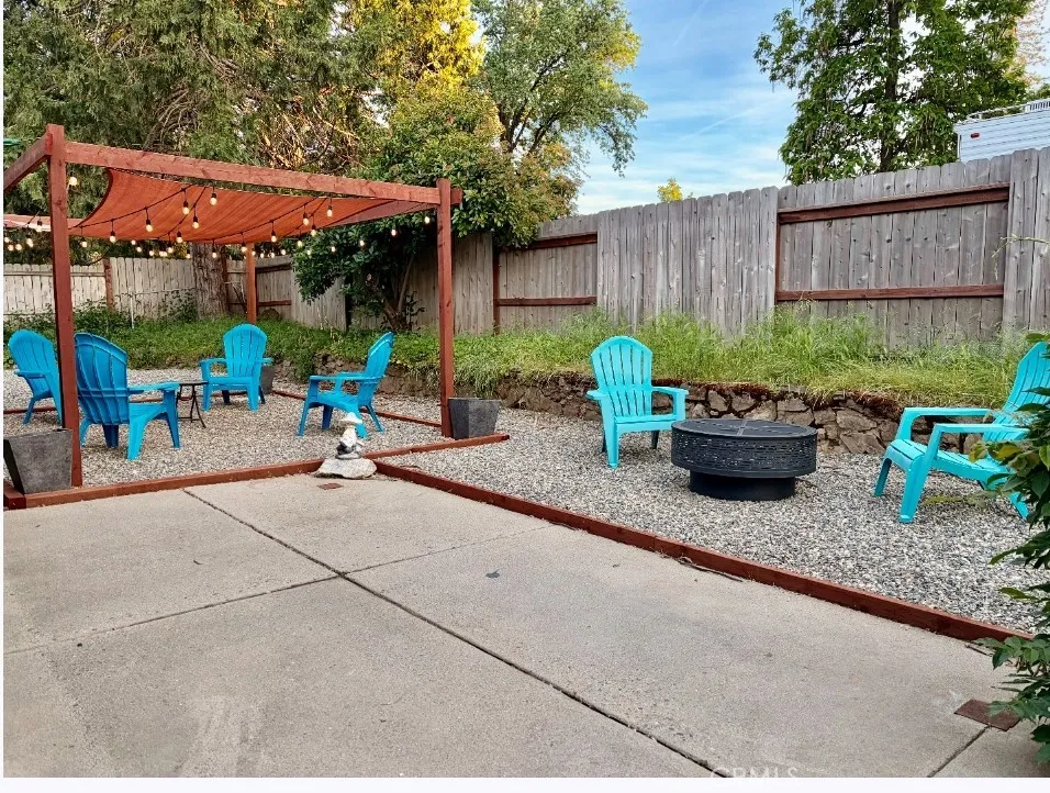 45744 Oakview Oakhurst, CA 93644
