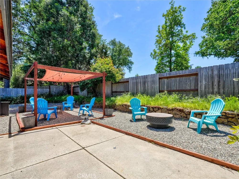 45744 Oakview Oakhurst, CA 93644