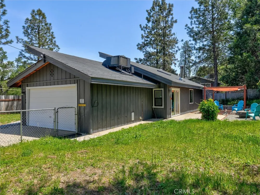 45744 Oakview Oakhurst, CA 93644