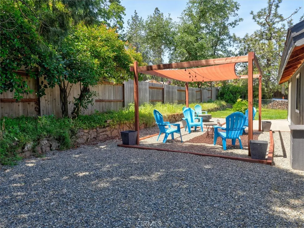 45744 Oakview Oakhurst, CA 93644