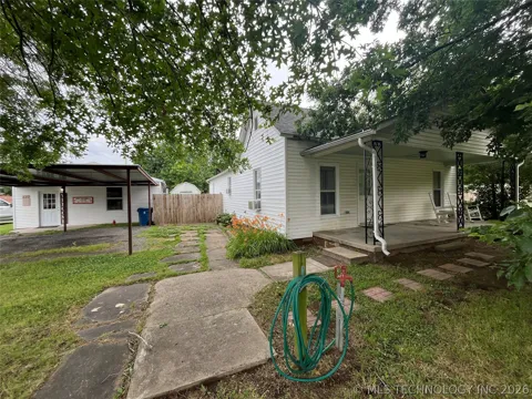 610 W Washington Avenue