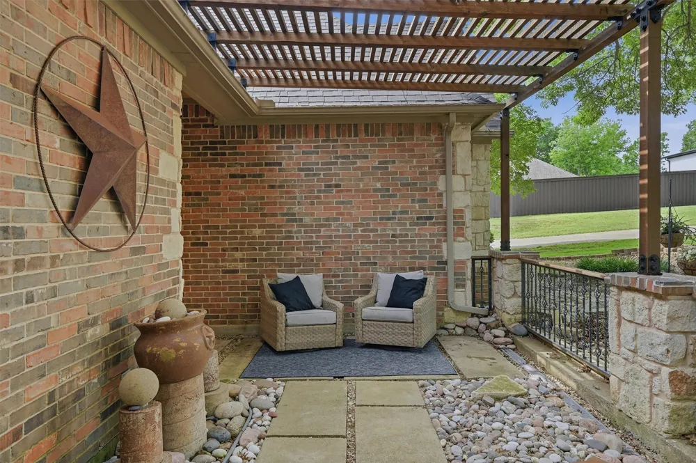 31 Forest Hills Circle Gunter, TX 75058