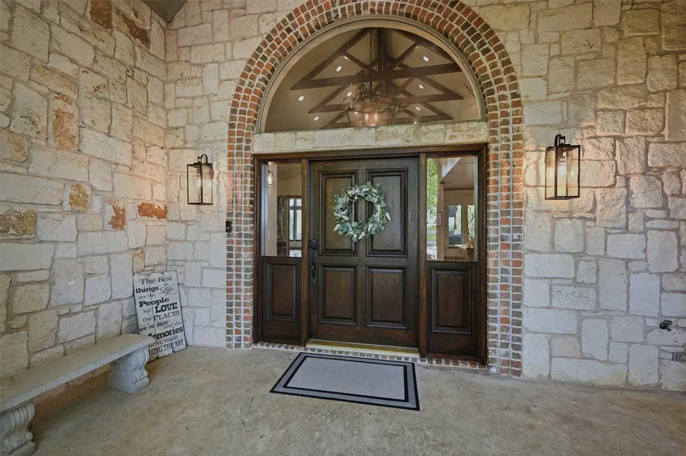 31 Forest Hills Circle Gunter, TX 75058
