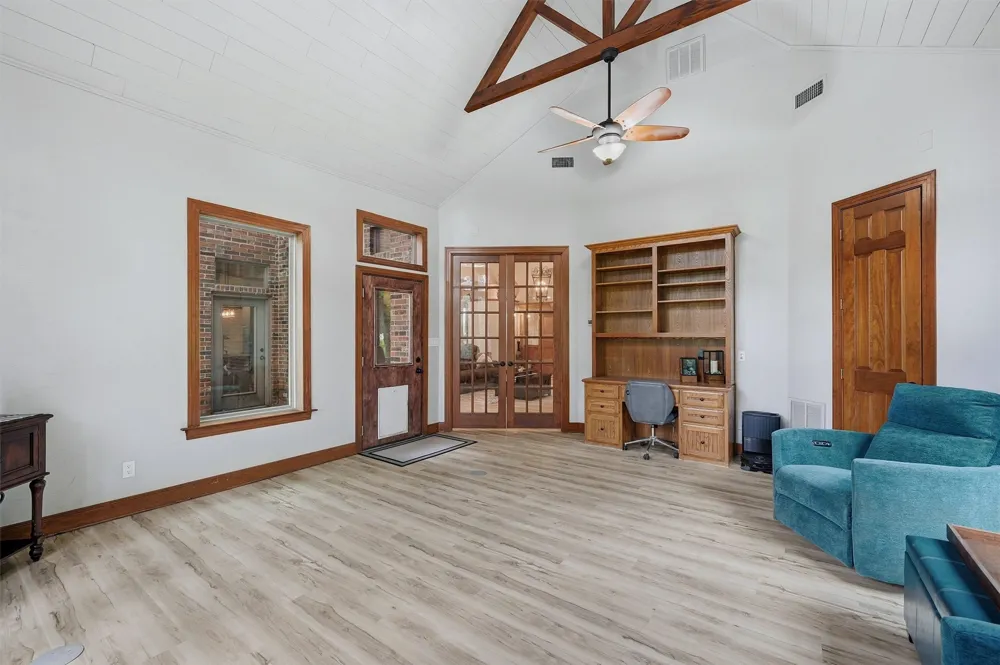 31 Forest Hills Circle Gunter, TX 75058