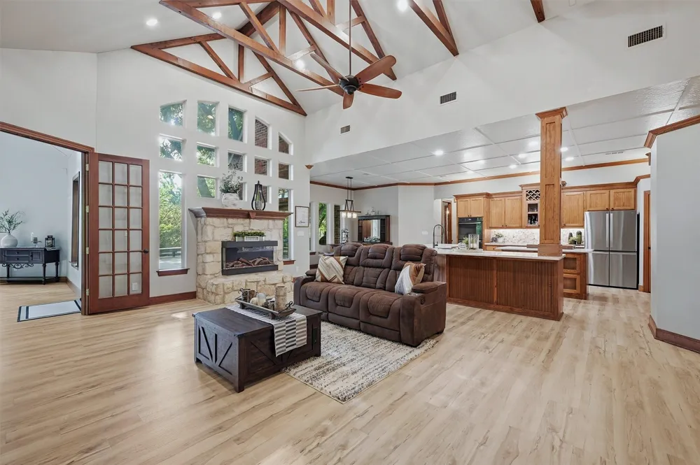 31 Forest Hills Circle Gunter, TX 75058
