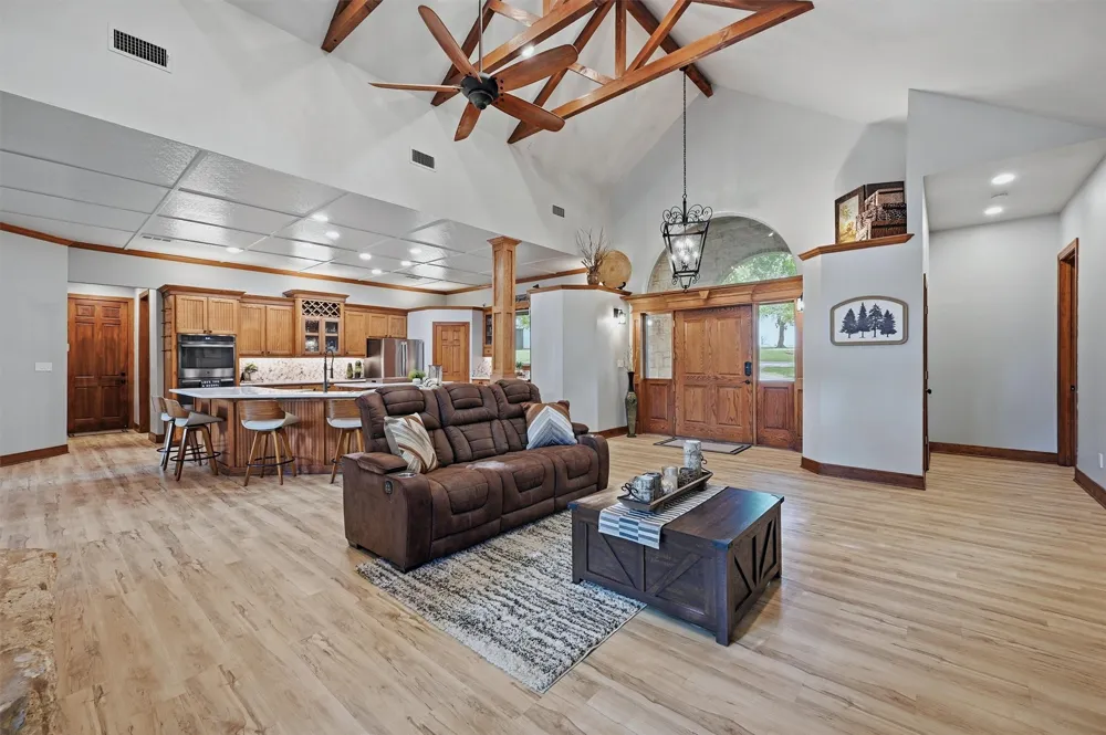 31 Forest Hills Circle Gunter, TX 75058