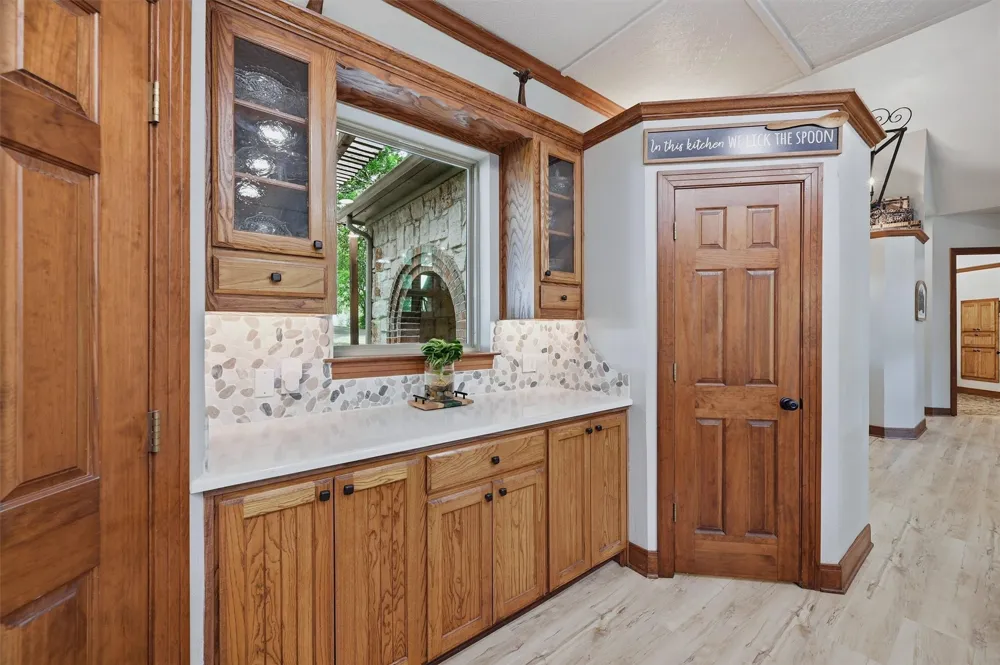 31 Forest Hills Circle Gunter, TX 75058