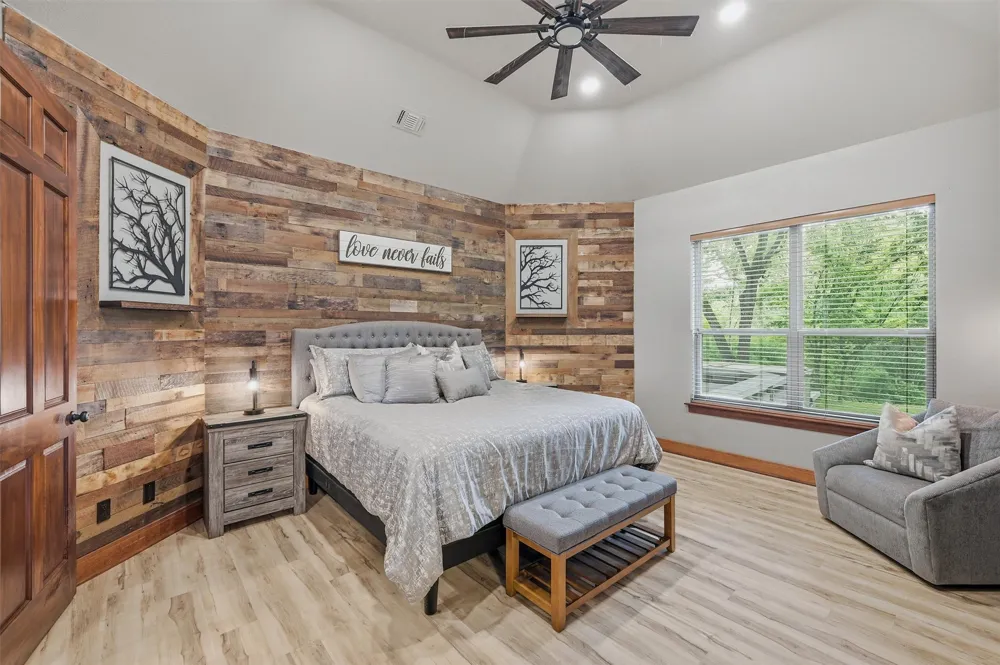 31 Forest Hills Circle Gunter, TX 75058