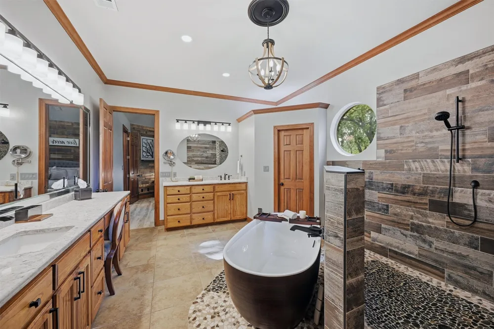 31 Forest Hills Circle Gunter, TX 75058