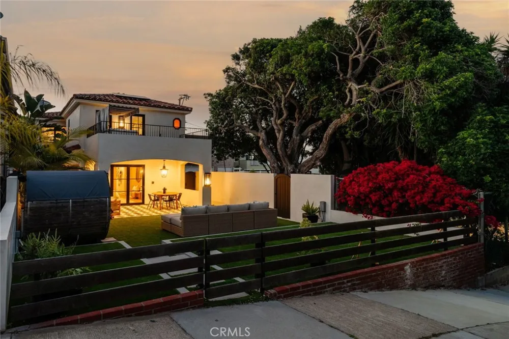 429 20th Street Manhattan Beach, CA 90266