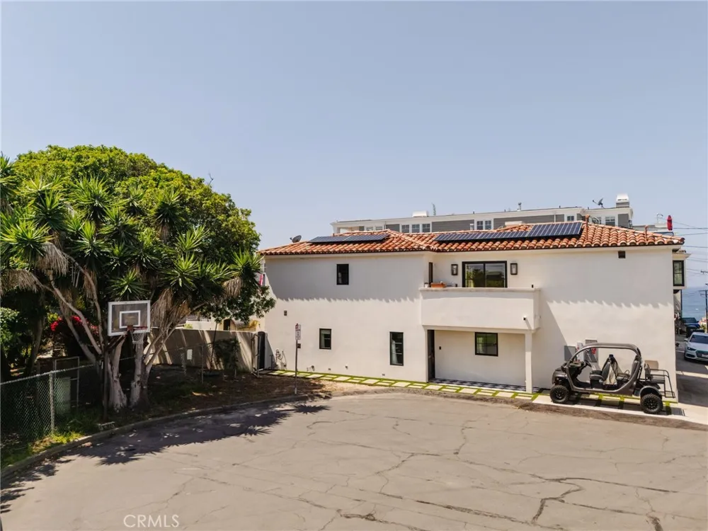 429 20th Street Manhattan Beach, CA 90266