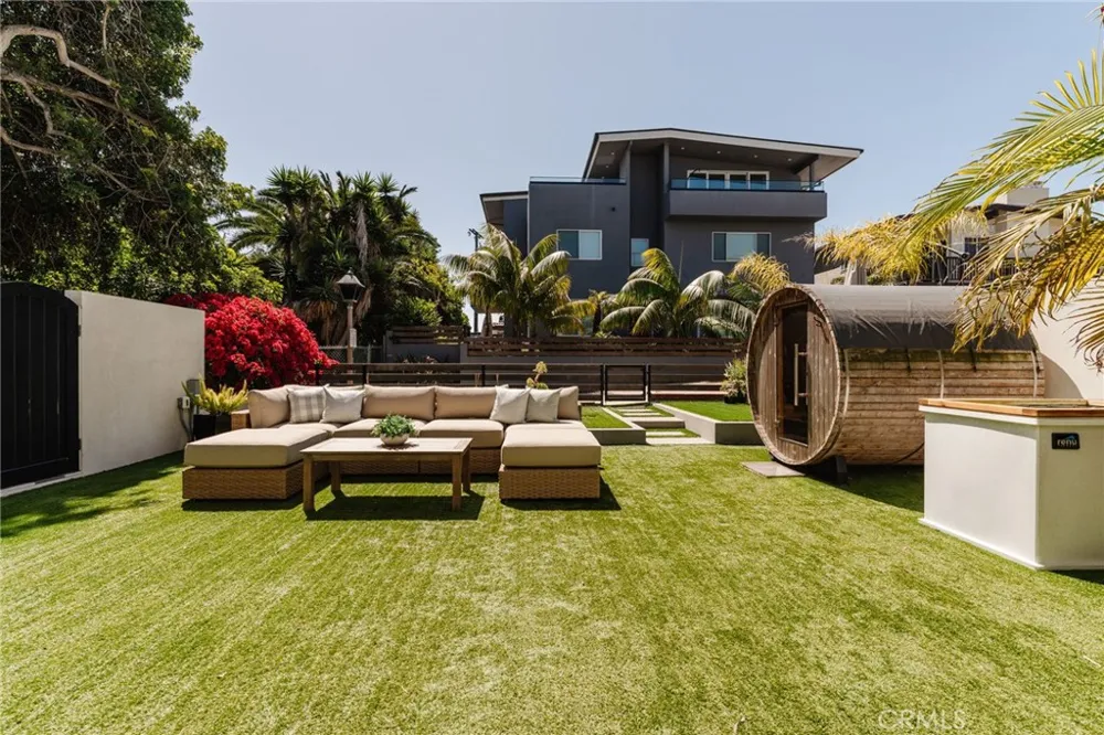 429 20th Street Manhattan Beach, CA 90266