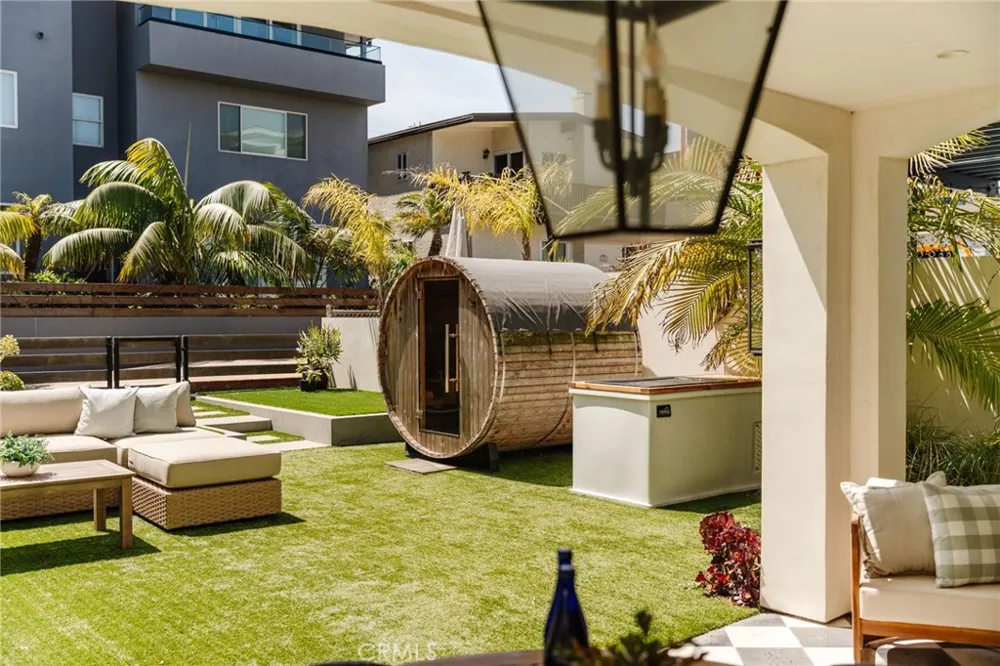 429 20th Street Manhattan Beach, CA 90266