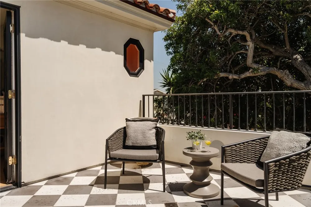 429 20th Street Manhattan Beach, CA 90266