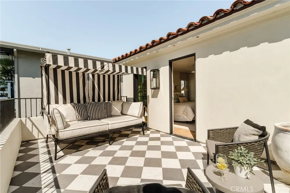429 20th Street Manhattan Beach, CA 90266