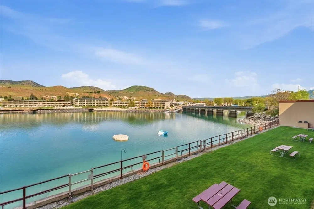 322 W Woodin Avenue #621 Chelan, WA 98816