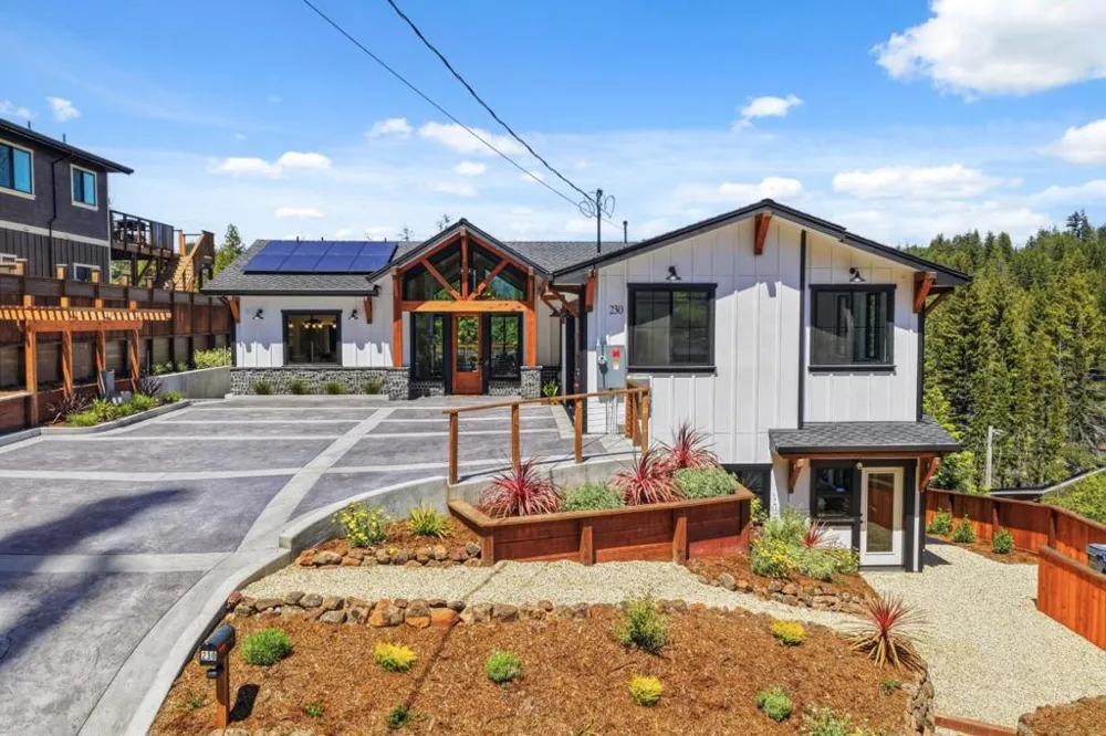 230 Fern Rock Way Boulder Creek, CA 95006