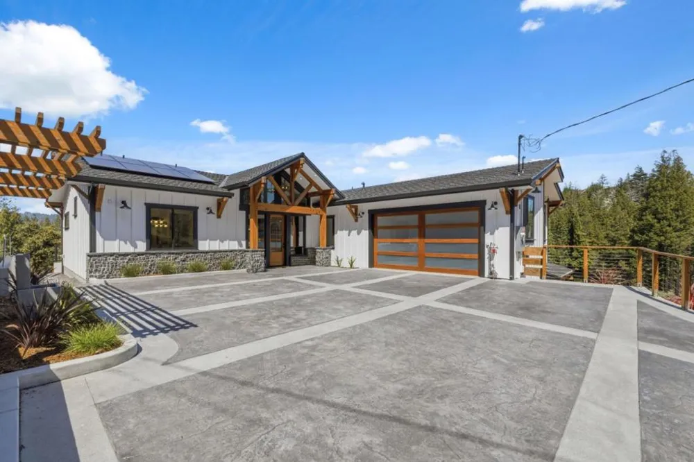 230 Fern Rock Way Boulder Creek, CA 95006