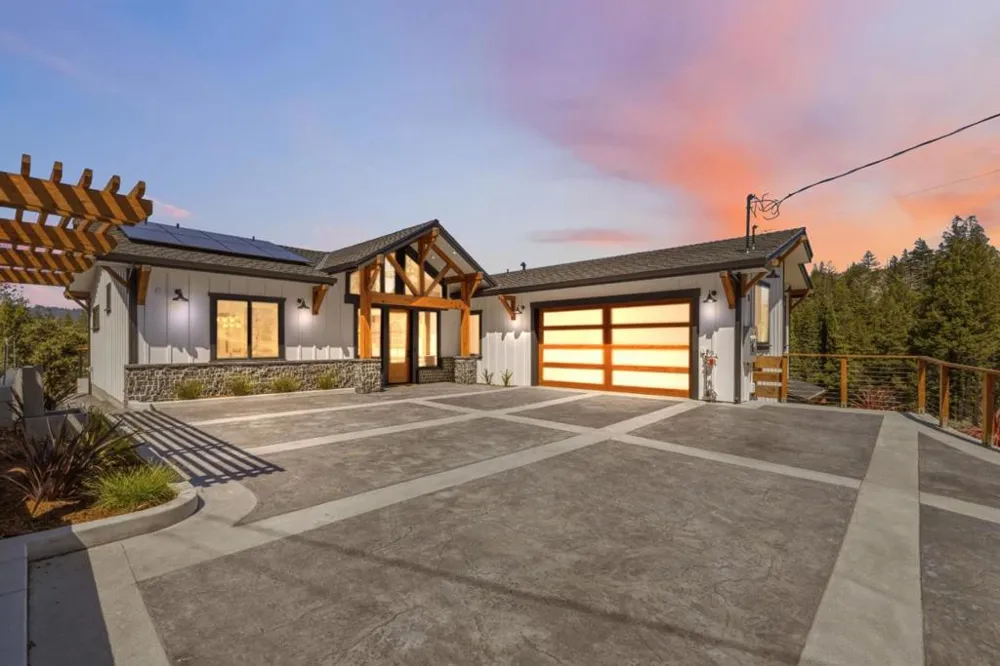 230 Fern Rock Way Boulder Creek, CA 95006