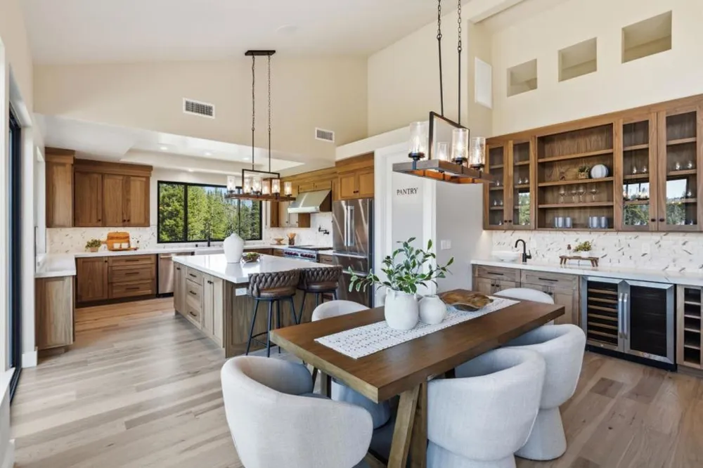 230 Fern Rock Way Boulder Creek, CA 95006