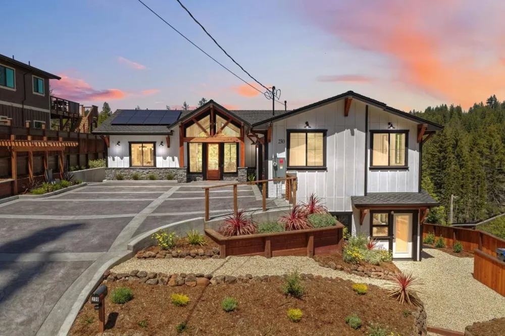 230 Fern Rock Way Boulder Creek, CA 95006