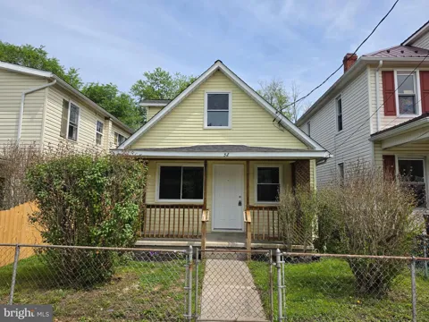 32 E ROBERTS STREET