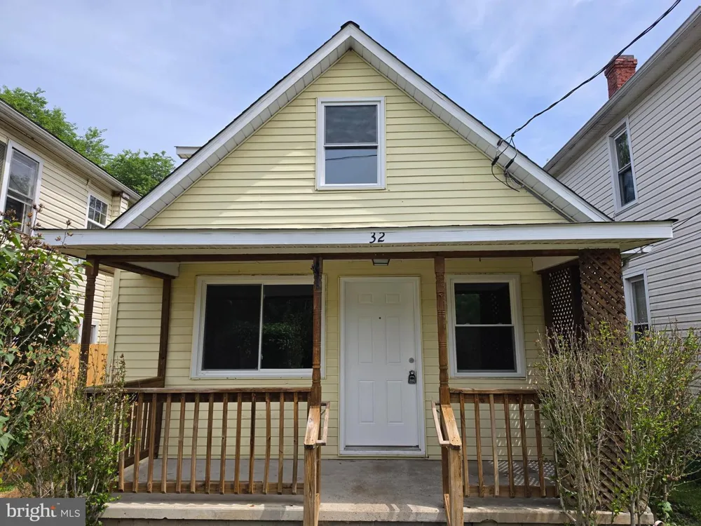 32 E ROBERTS STREET Cumberland, MD 21502